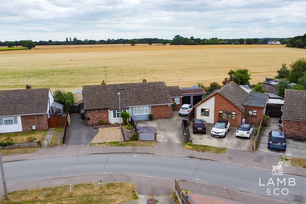 Property photo 2 of 16