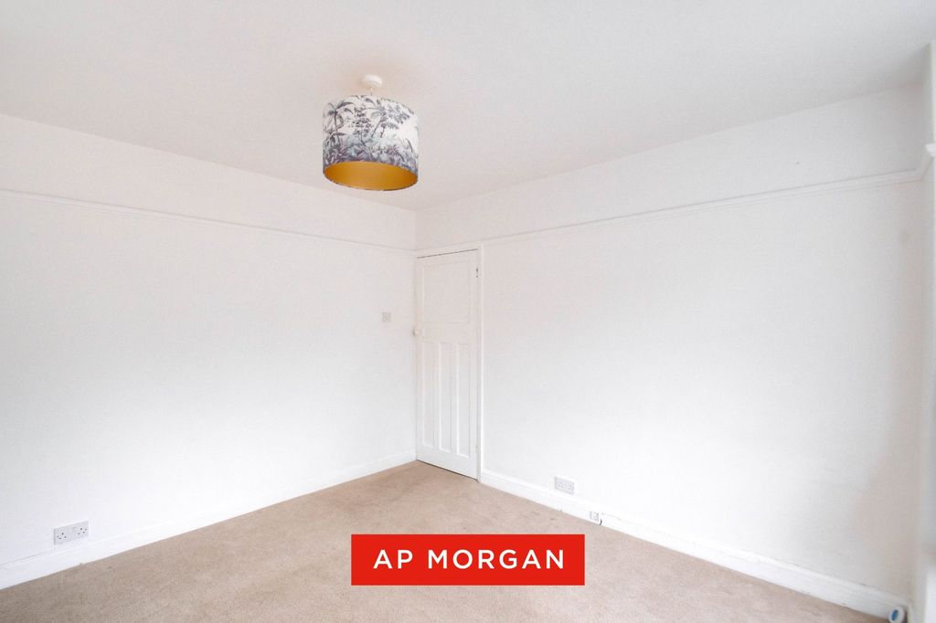 Property photo 3 of 18 Picture No. 04