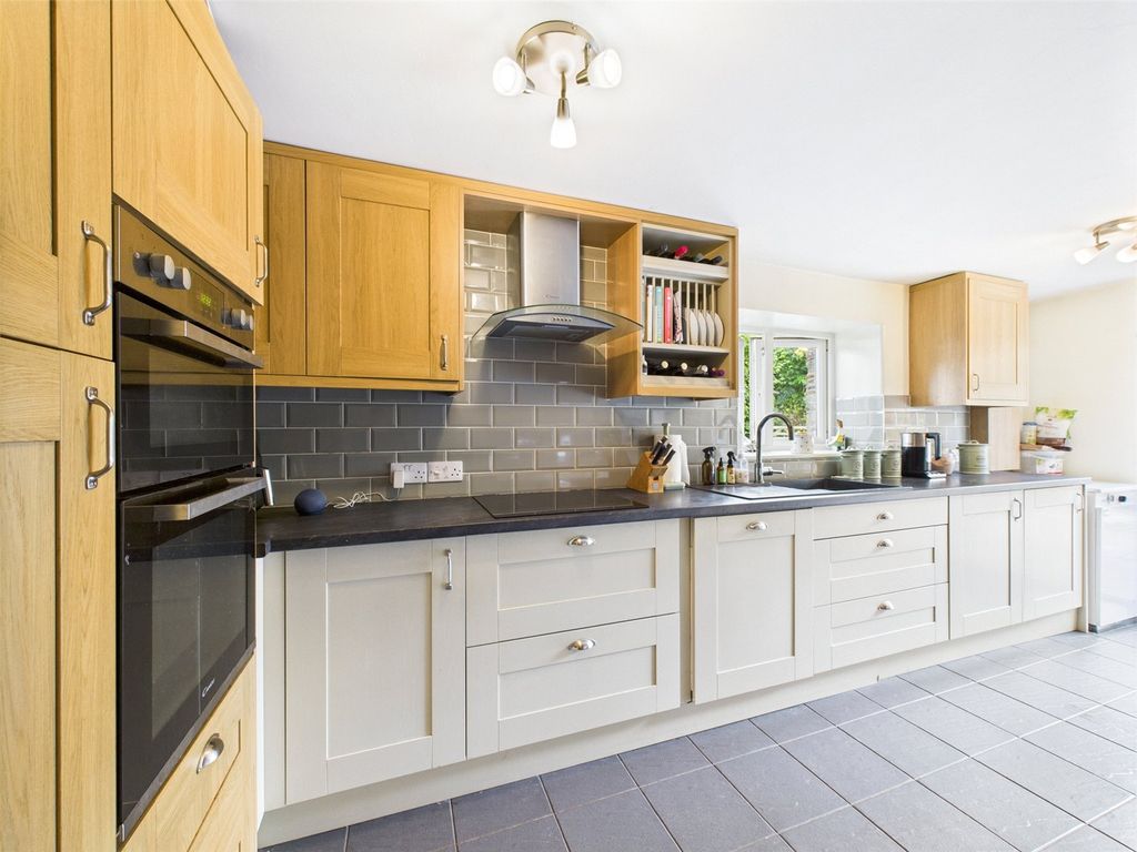 Property photo 3 of 17 Picture No. 04