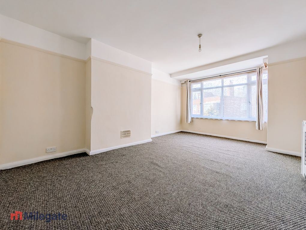 Property photo 3 of 7 Photo 3