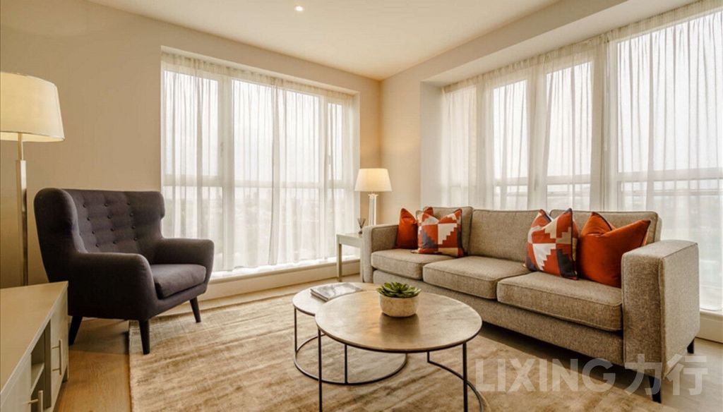 Property photo 3 of 18