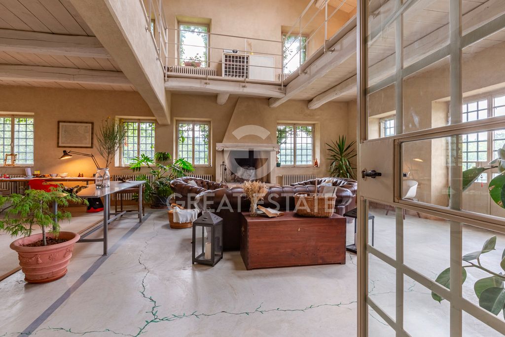 Property photo 1 of 88 Exteriors