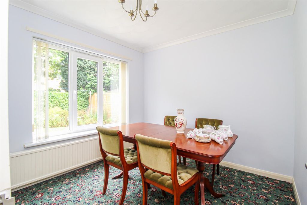 Property photo 3 of 16 Dining Room