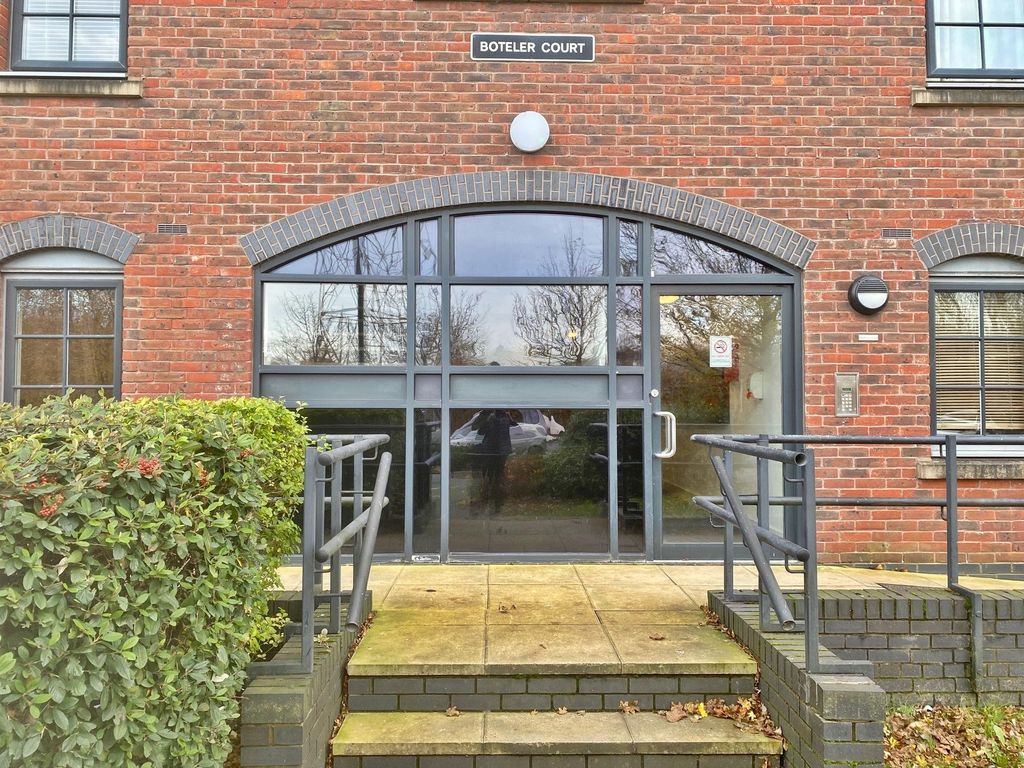 Property photo 2 of 12