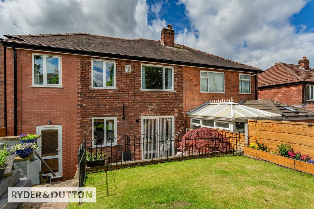 Property photo 2 of 31 Picture No. 27