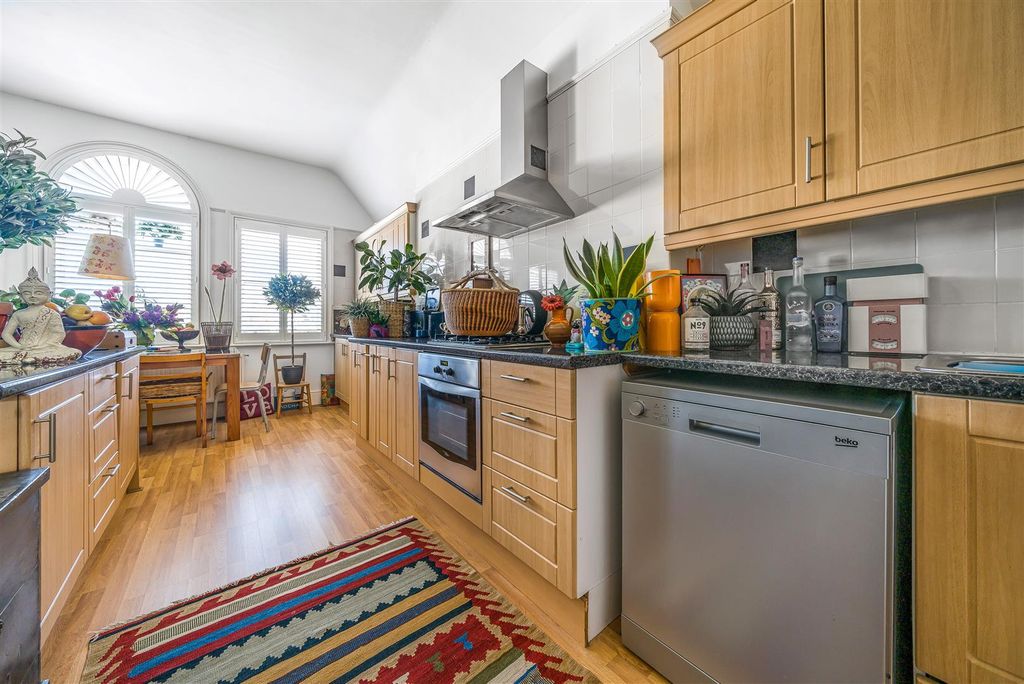 Property photo 3 of 10 8.Jpg