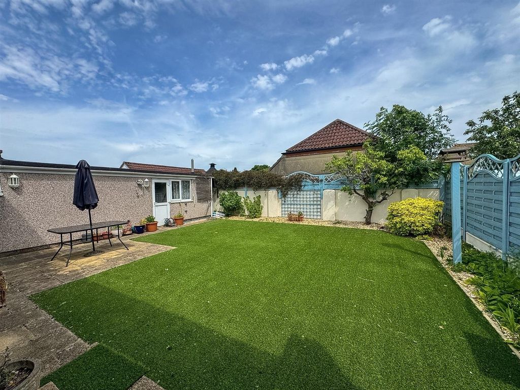 Property photo 2 of 32 Rear Garden