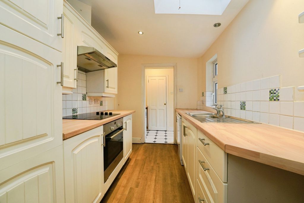 Property photo 2 of 13 Pbox-Img.Jpg