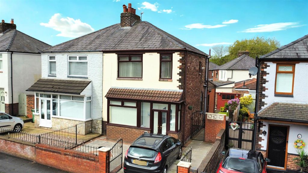 Property photo 1 of 21 Saint Lukes Road For Sale