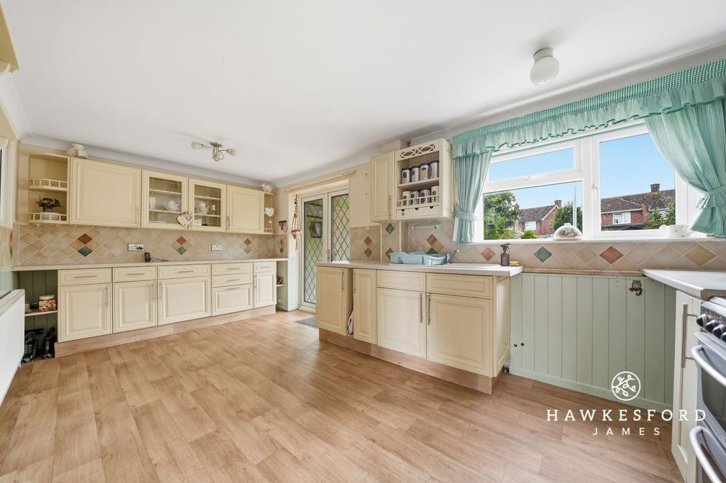Property photo 3 of 14 Wihtred Road, Bapchild - Kitchen/Diner