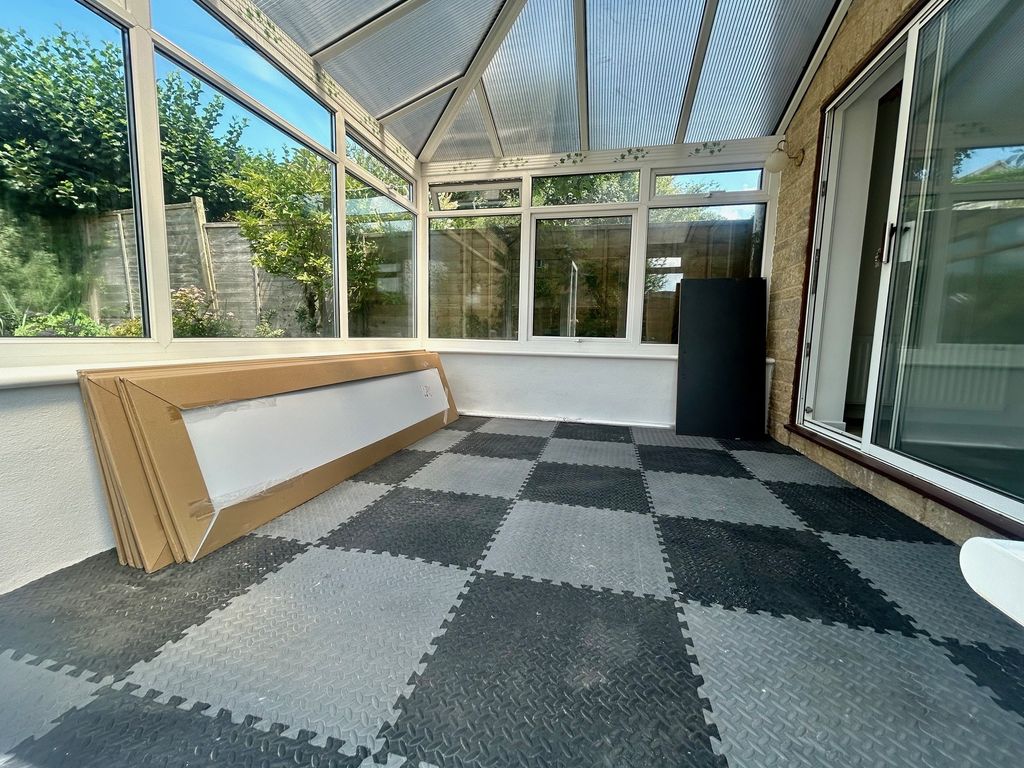 Property photo 3 of 7 Image