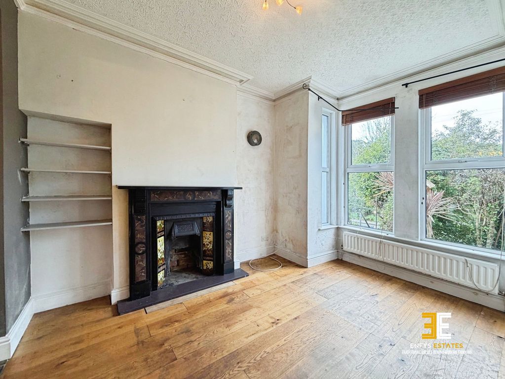 Property photo 2 of 26