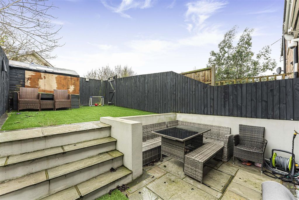 Property photo 3 of 25 3