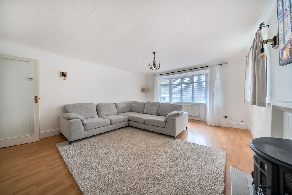 Property photo 3 of 22 Picture 3