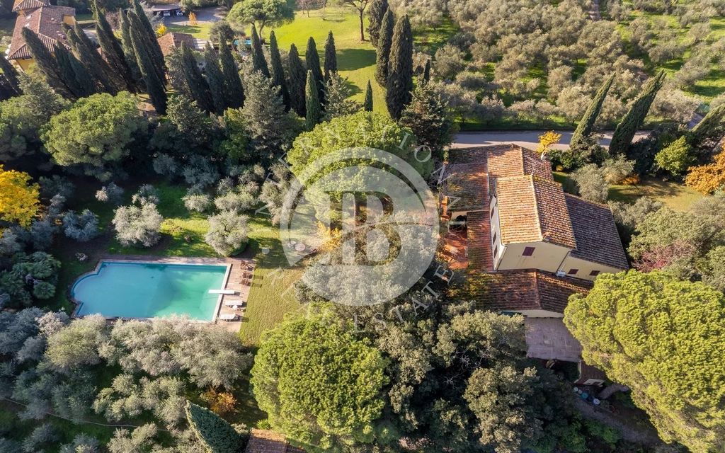 Property photo 3 of 27