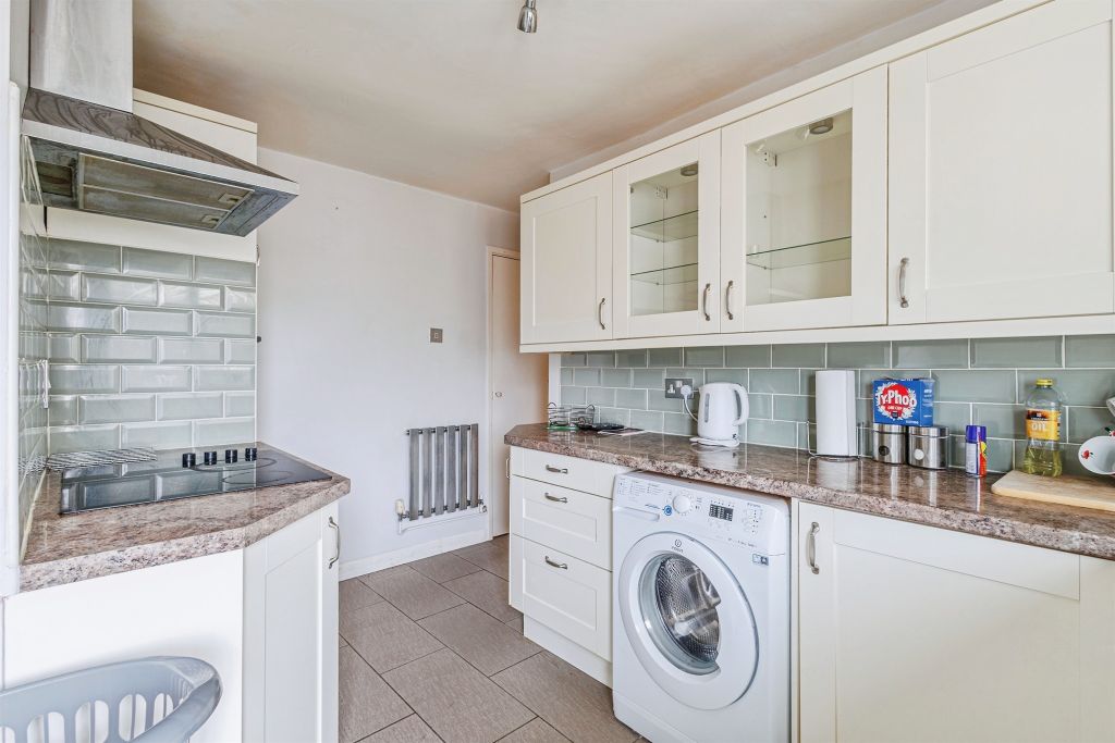 Property photo 3 of 18