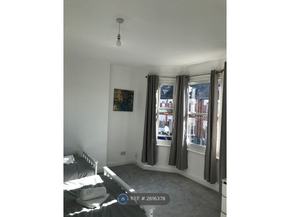 Property photo 3 of 9