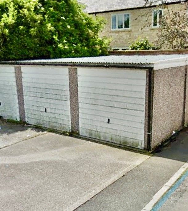 Property photo 1 of 1 Front