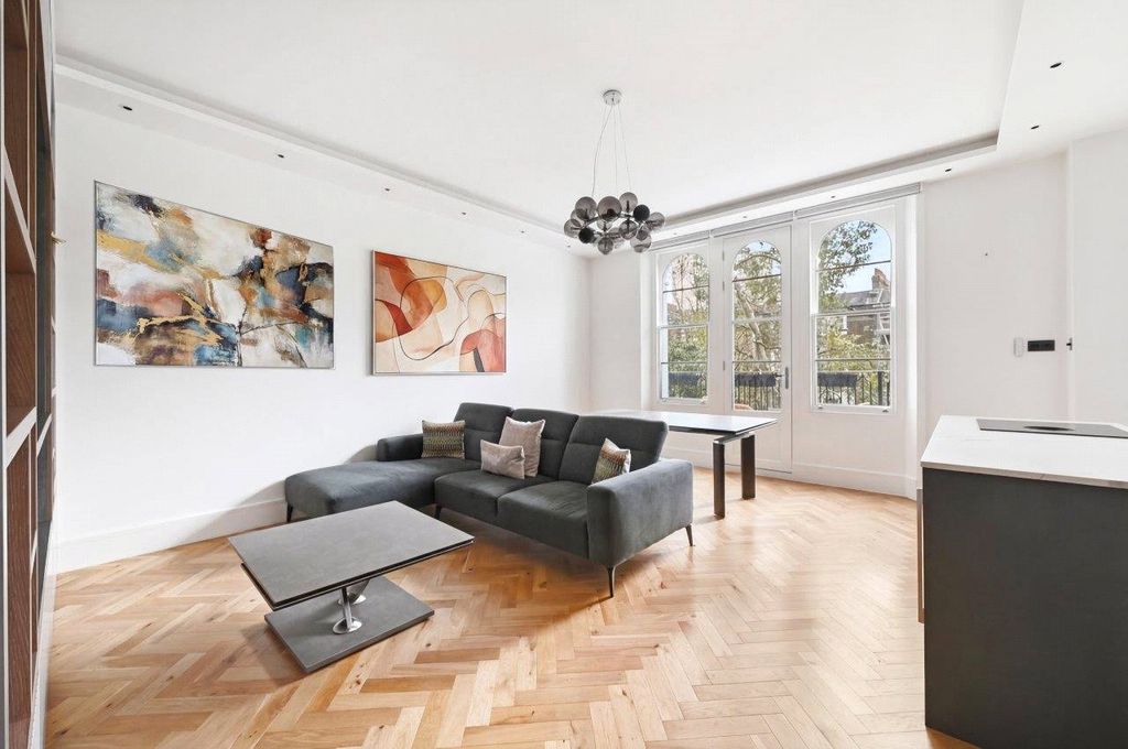 Property photo 1 of 10 Picture No. 12