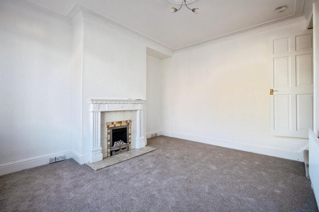 Property photo 2 of 11 Image