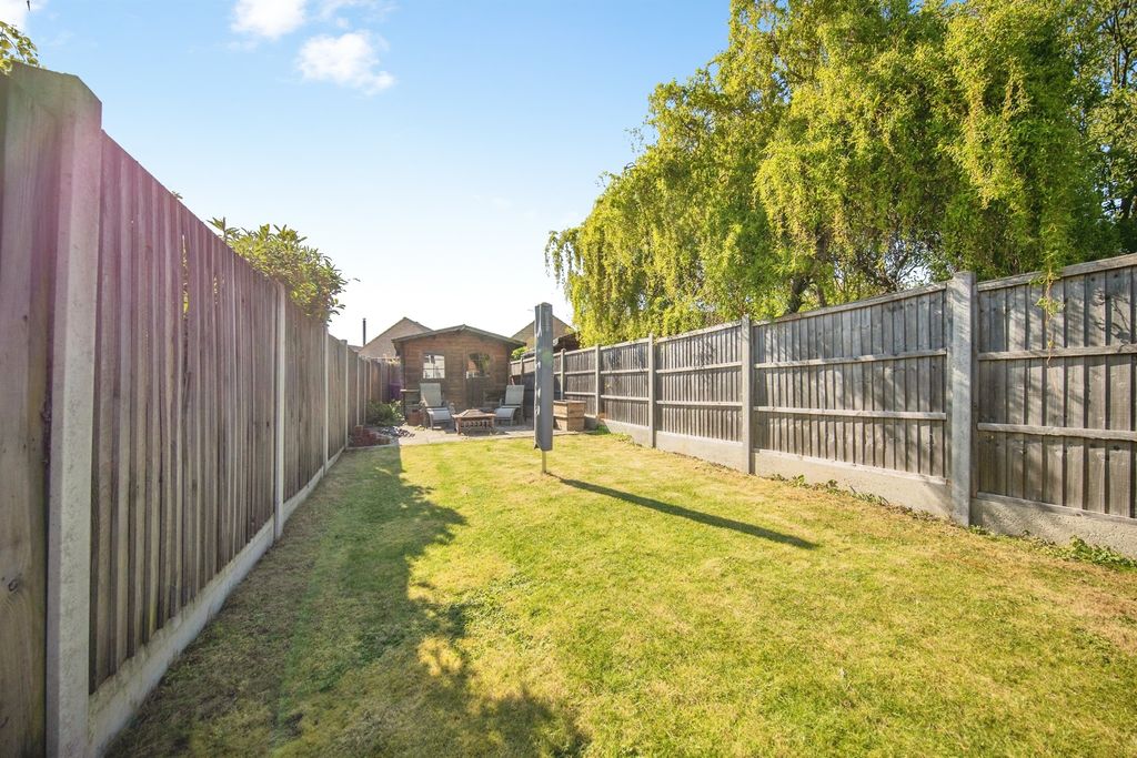 Property photo 3 of 14