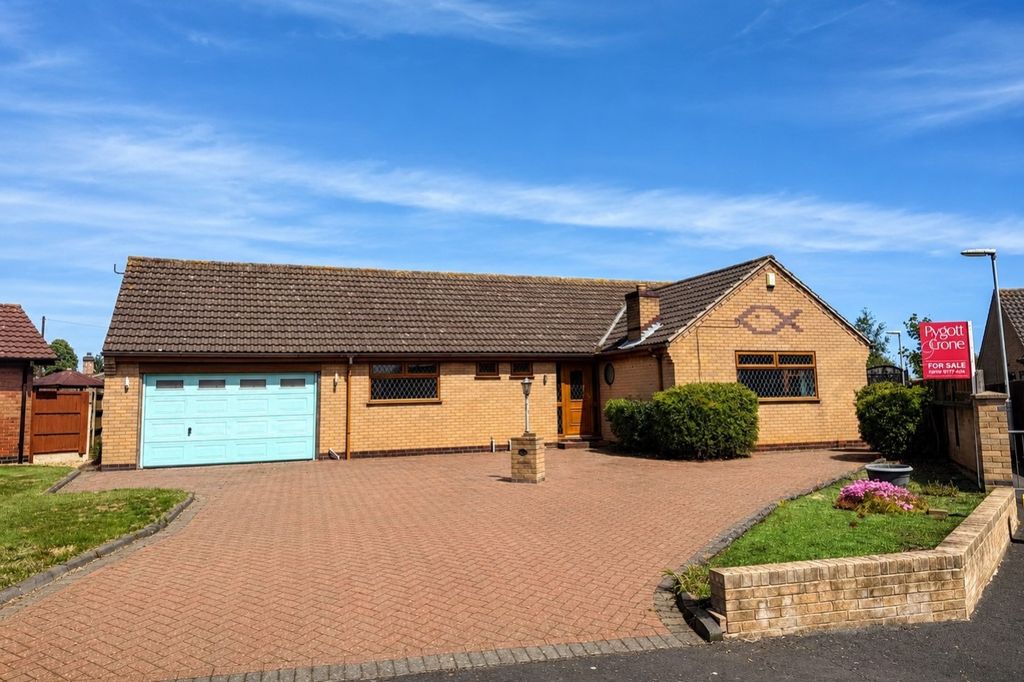 Property photo 1 of 24 Manchester Way
