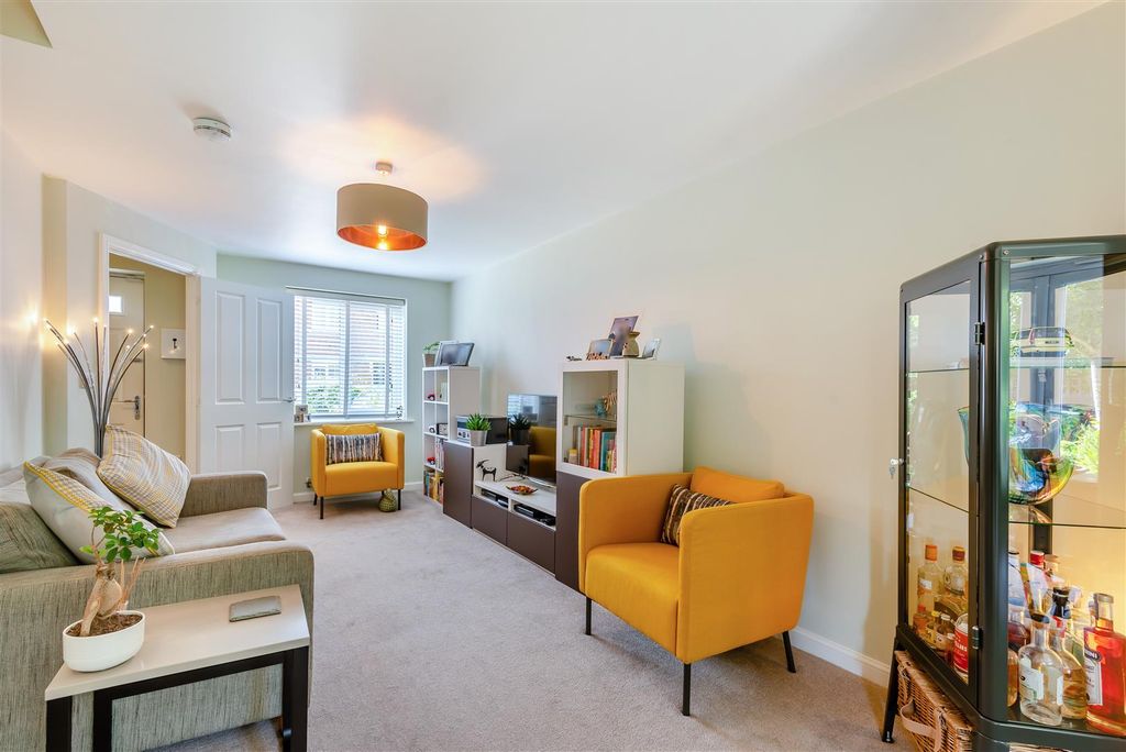 Property photo 2 of 36 8615519-Interior34.Jpg