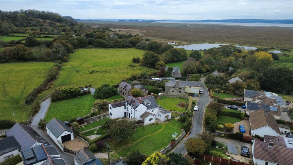 Property photo 2 of 33 4607263