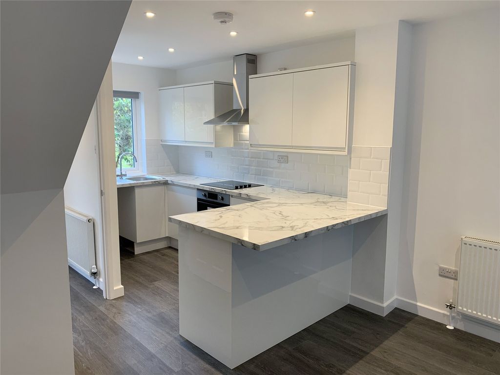 Property photo 2 of 5 Kitchen