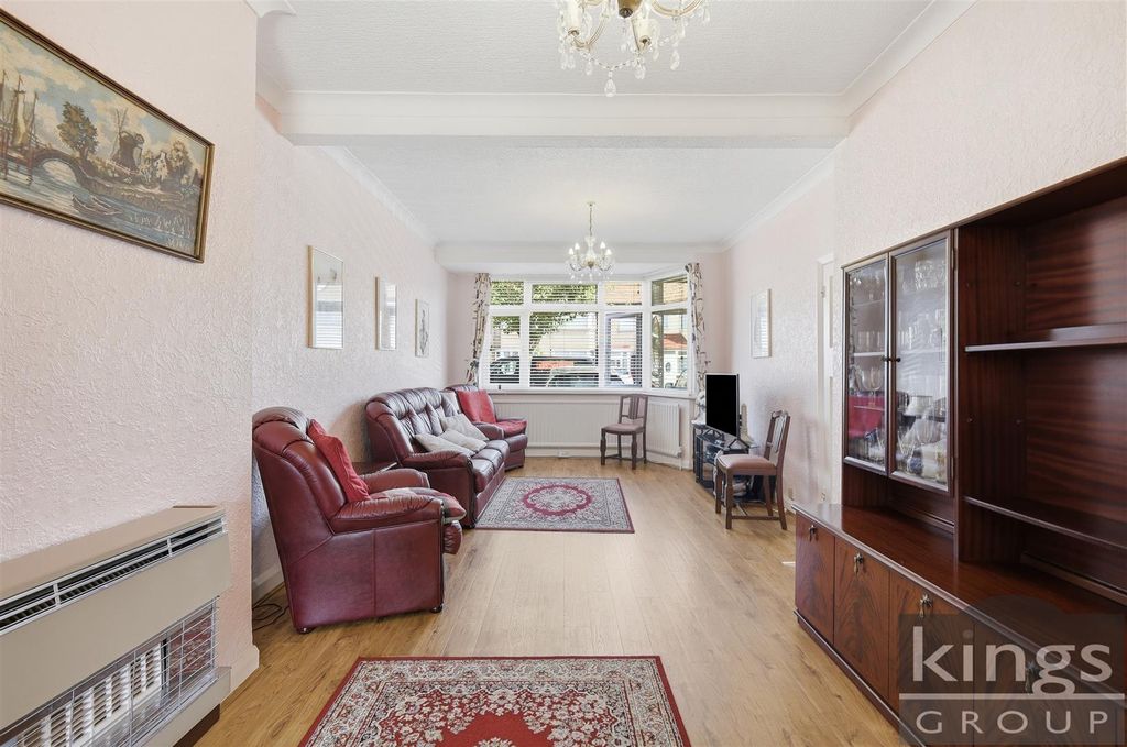 Property photo 3 of 19