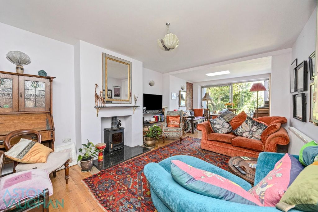 Property photo 2 of 14 Portland Avenue,_005.Jpg