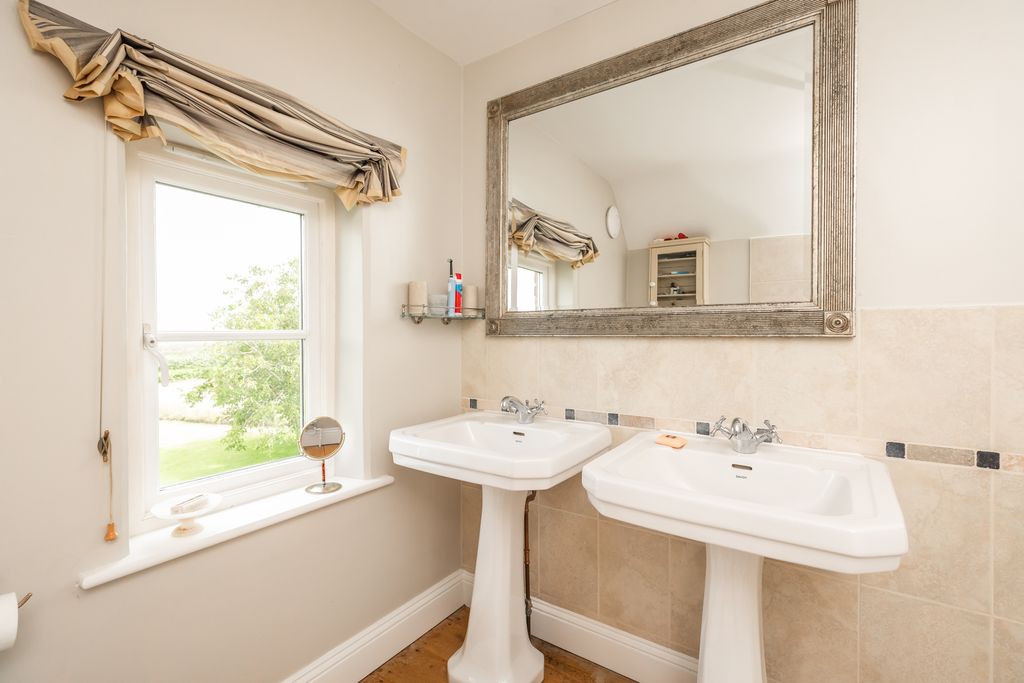 Additional image 23 of 4 bed country house to rentBarnhill Road, Ridge BH20