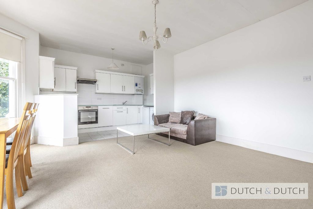 Property photo 3 of 9 Photo