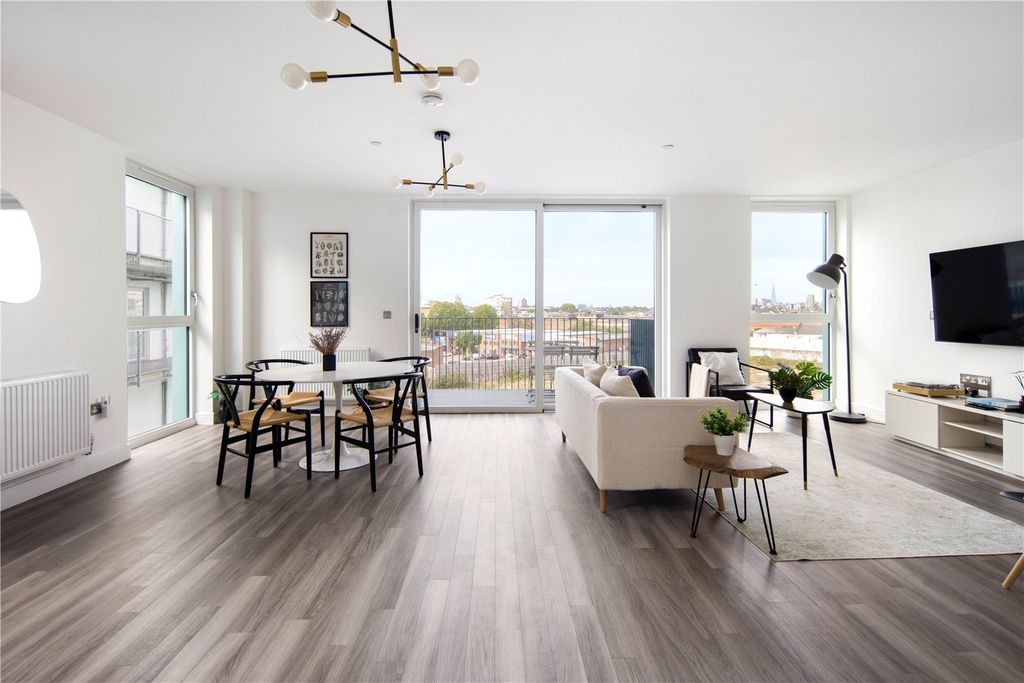 Property photo 1 of 10 Living Area