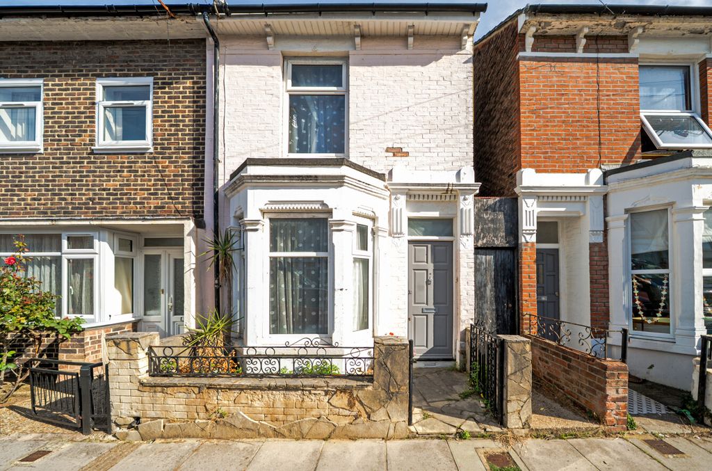 Property photo 1 of 9 1524826-25-6Ab572...
