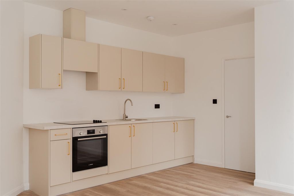 Property photo 2 of 19 Flat 7 - 1.Jpg