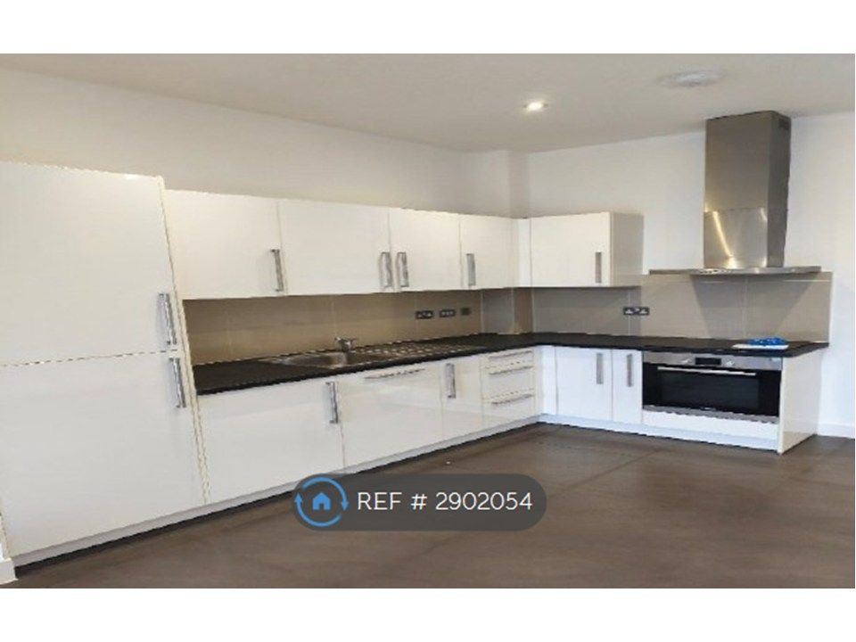 Property photo 2 of 6 Kitchen