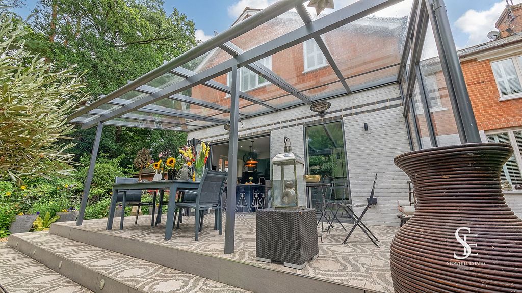 Additional image 18 of 5 bed property for saleOld Wokingham Road, Wokingham RG40