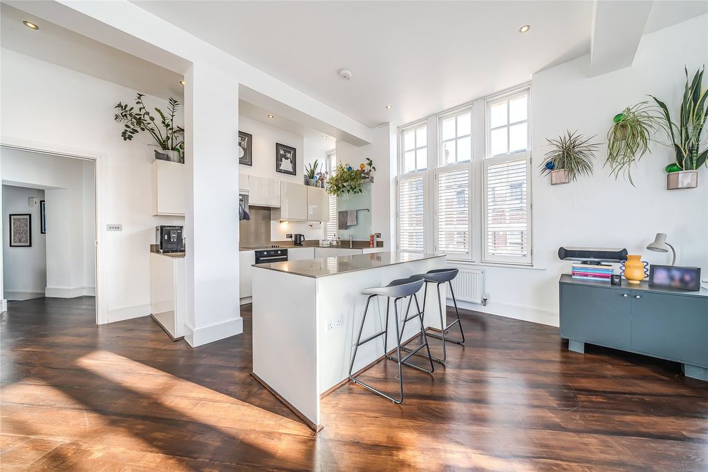 Property photo 3 of 12 Picture No. 19