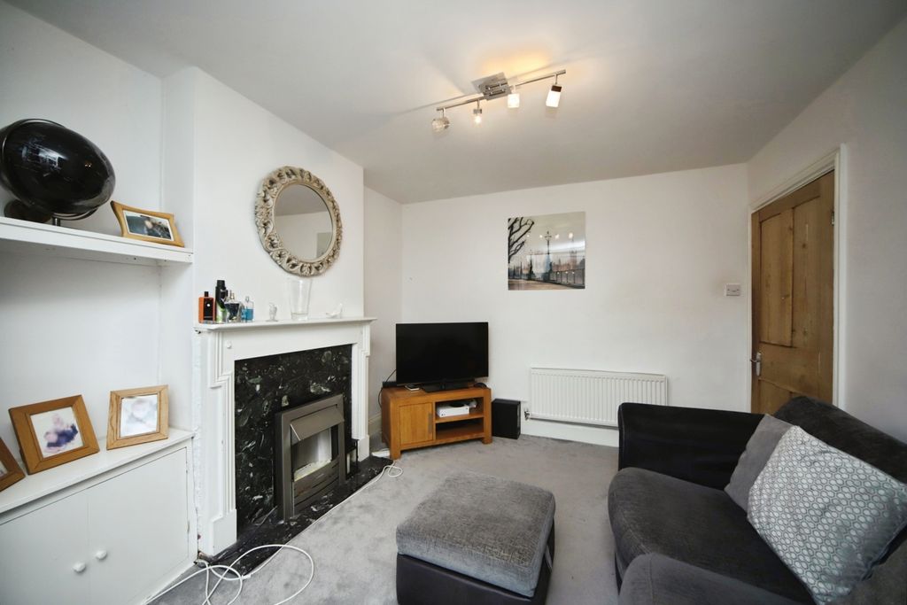 Property photo 3 of 19 Photo