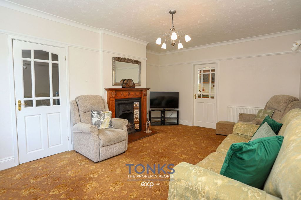 Property photo 3 of 22