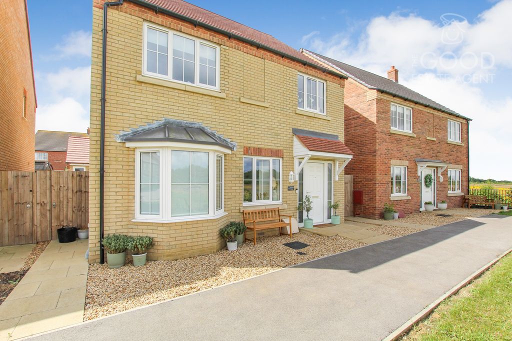 Property photo 1 of 22