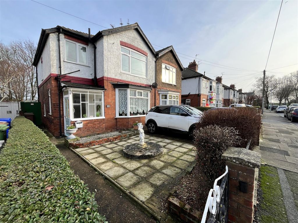 Property photo 1 of 20 Front