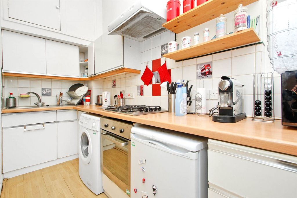 Property photo 3 of 8 Picture No. 04