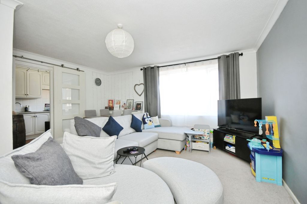 Property photo 3 of 15 Reception Room