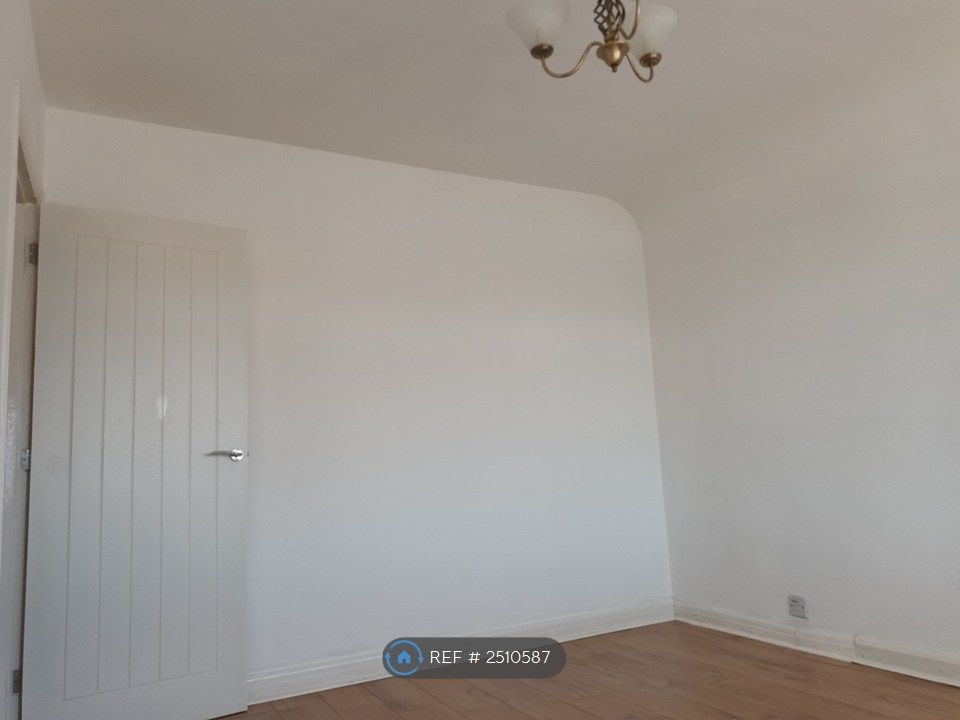 Property photo 3 of 12 Living Room