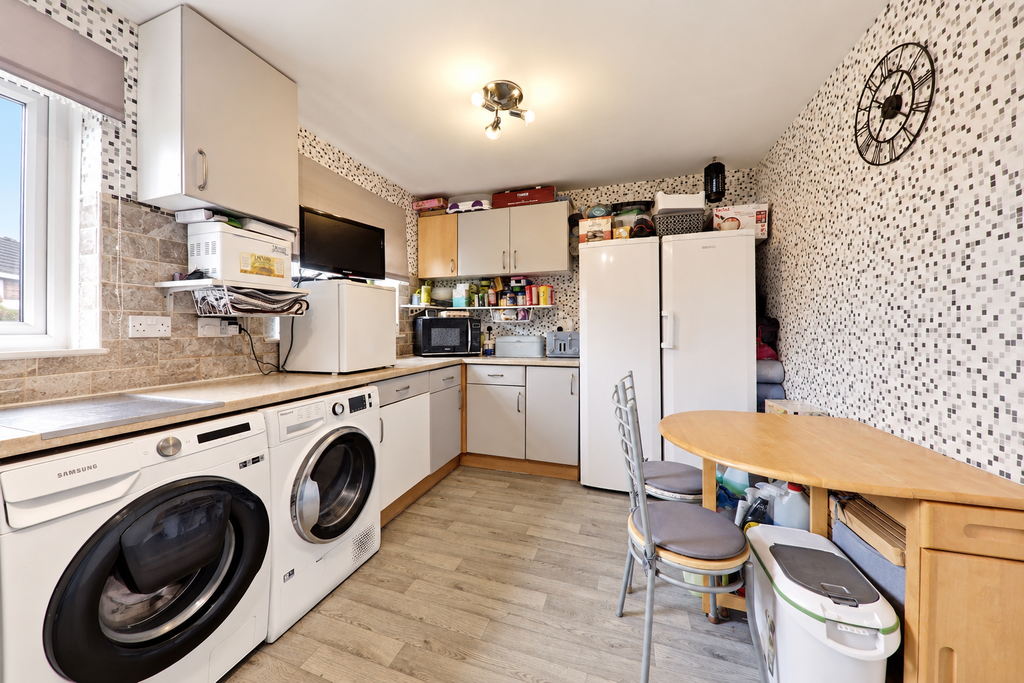 Property photo 2 of 14 Kitchen
