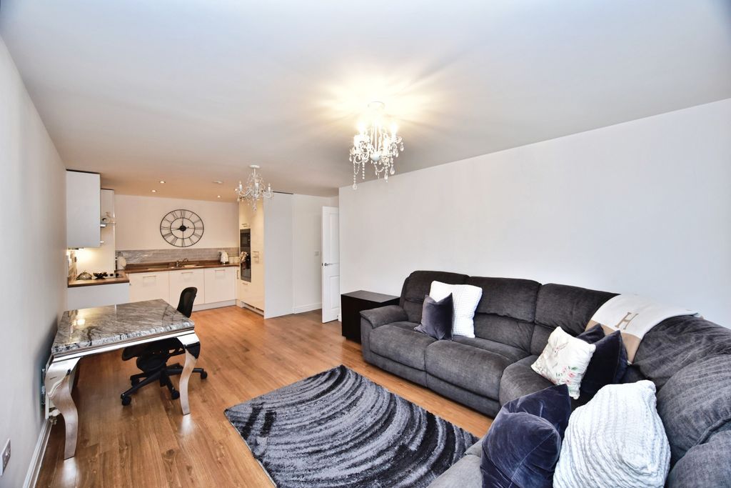 Property photo 2 of 13