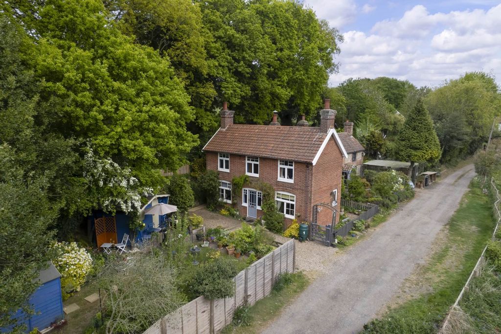 Property photo 1 of 22