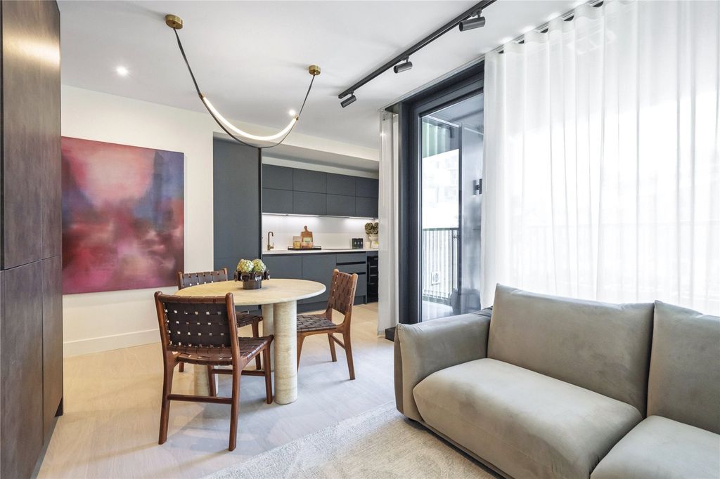 Property photo 2 of 25 Reception Room